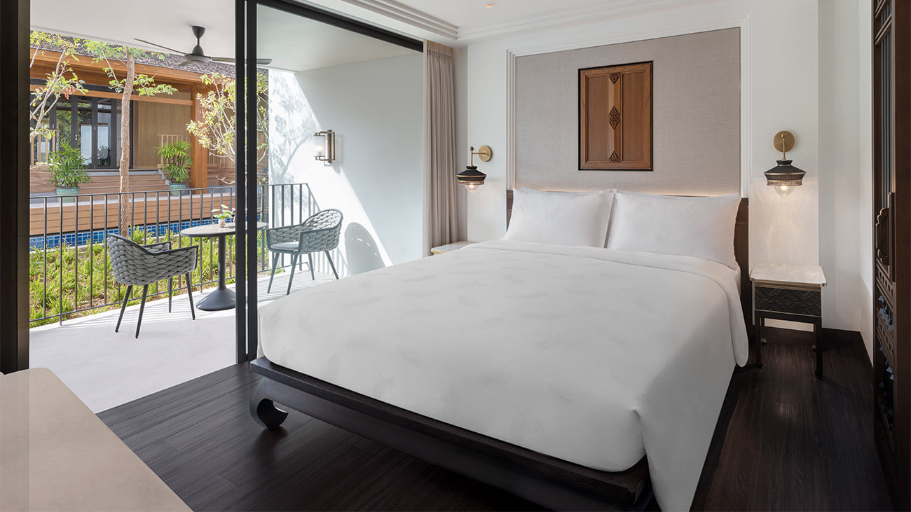 Primary Bedroom, Pool Access
